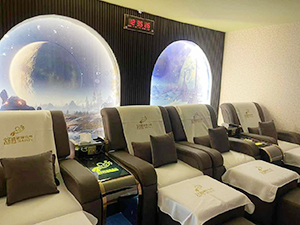 家庭式多人豪华厢房 Family Luxury Suite