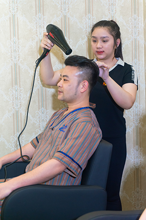 洗发区 Shampoo Area